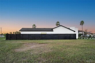 37 E Guerlain Dr in Edinburg, TX - Building Photo - Building Photo