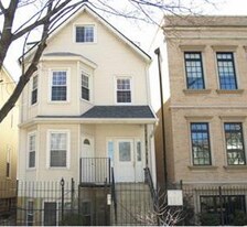 2033 W Melrose St, Unit Garden in Chicago, IL - Building Photo