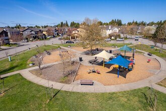 1680 Southview Dr in Petaluma, CA - Building Photo - Building Photo