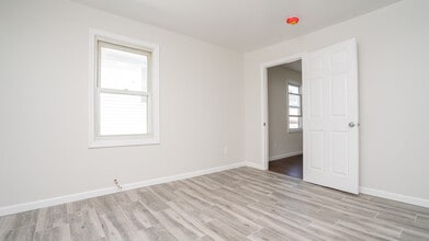 203 Waverly Ave, Unit 2 in Mamaroneck, NY - Foto de edificio - Building Photo