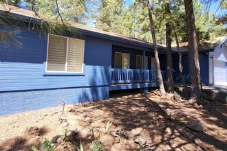 2709 Chaco Trail in Flagstaff, AZ - Building Photo - Building Photo