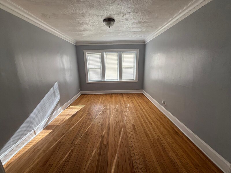 654 N Lamon Ave in Chicago, IL - Building Photo