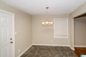 417 13th Terrace NW in Center Point, AL - Foto de edificio - Building Photo