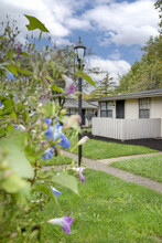 Independence Village Apartments in Reynoldsburg, OH - Foto de edificio - Building Photo