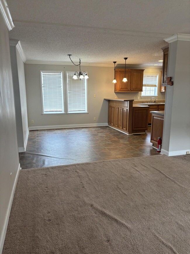 6115 Dinkins Mill Rd in Rembert, SC - Building Photo - Building Photo