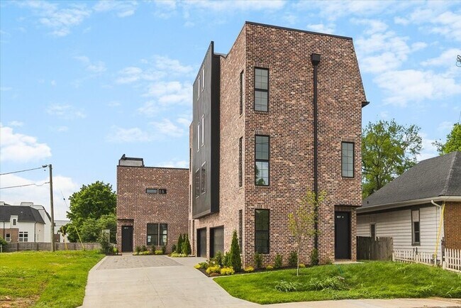 827 Ramsey St in Nashville, TN - Building Photo - Building Photo