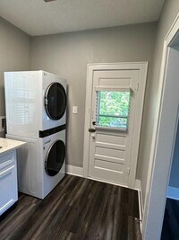 1111 Eddington St photo'