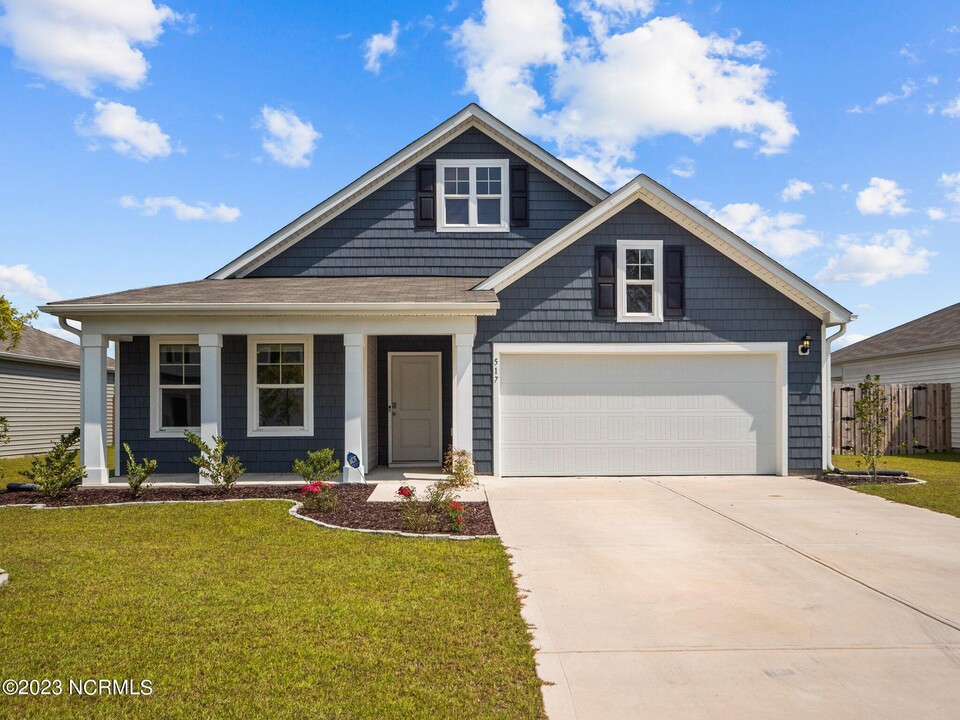 517 Birdsong Dr in Holly Ridge, NC - Building Photo