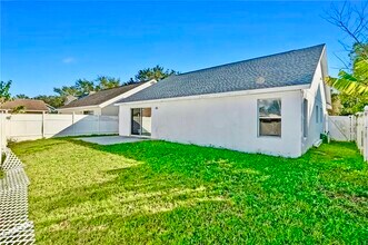 1122 Woodflower Way in Clermont, FL - Building Photo - Building Photo