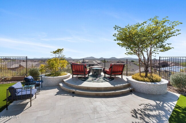 property at 2549 W Shinnecock Way