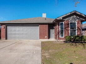 2370 Stagecoach St in Fort Worth, TX - Building Photo