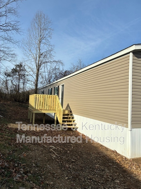 property at 210 Eller Dr