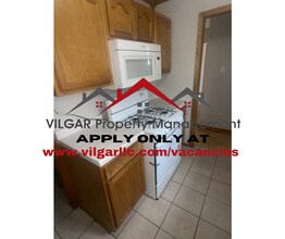 4218 Euclid Ave in East Chicago, IN - Foto de edificio - Building Photo