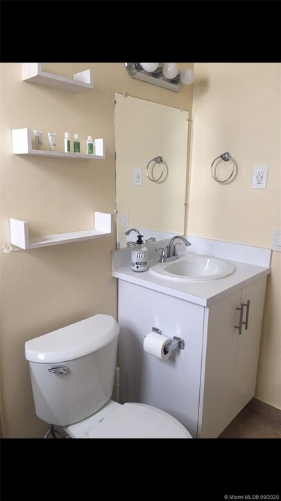 12101 Griffing Blvd-Unit -1 in North Miami, FL - Building Photo