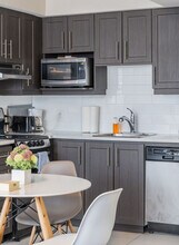 1245 Rue Redpath-Crescent in Montréal, QC - Building Photo - Building Photo