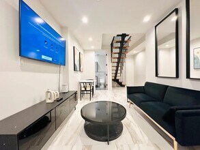 Furnished room/NOT APARTMENT in Brooklyn, NY - Building Photo - Building Photo