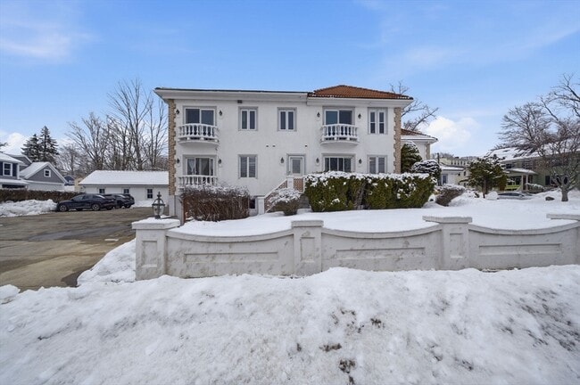 1 Salem St in Wakefield, MA - Building Photo - Building Photo