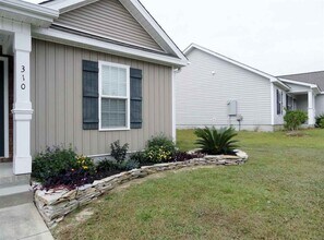 310 Jasmine Ln in Jacksonville, NC - Building Photo - Building Photo