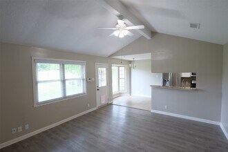 5331 Inwood Dr in Katy, TX - Building Photo - Building Photo