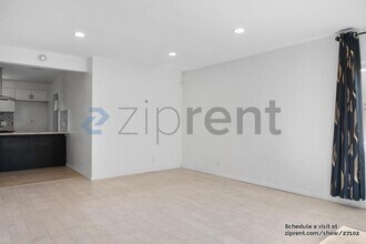6810 Houston St in Buena Park, CA - Building Photo - Building Photo