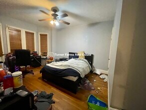 731 Parker St, Unit 3 in Boston, MA - Building Photo - Building Photo