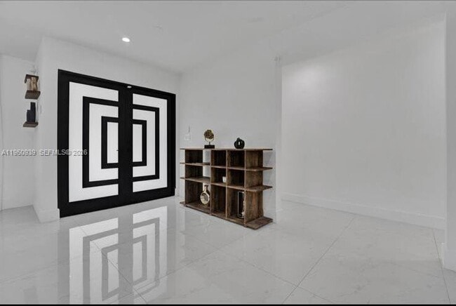 5140 N 37th St in Hollywood, FL - Building Photo - Building Photo