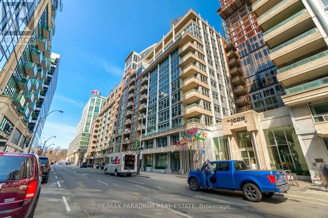 270 Wellington St W in Toronto, ON - Building Photo - Building Photo