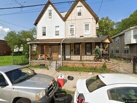 32 N 24th St, Unit 2 in Camden, NJ - Building Photo