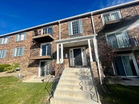 8109 Revere Pl in Aliquippa, PA - Building Photo