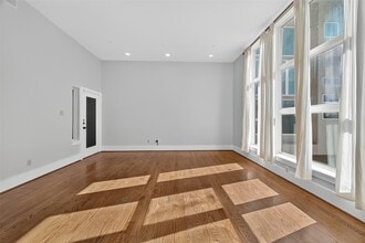 5235 Larkin St in Houston, TX - Building Photo - Building Photo