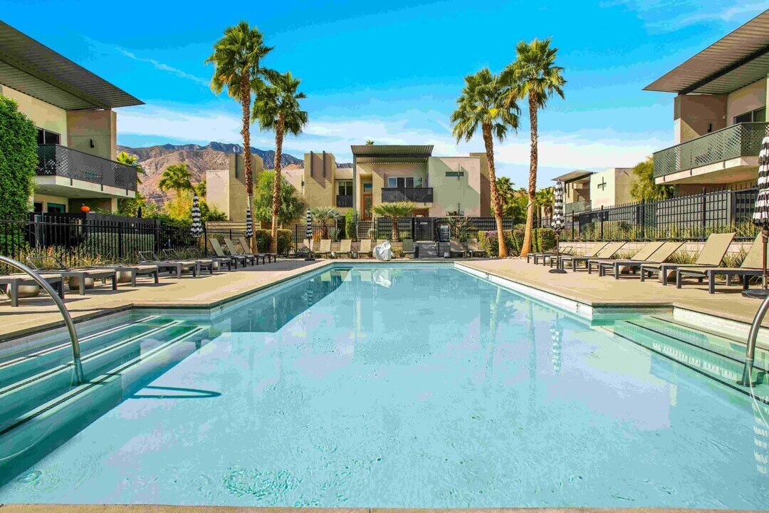 173 The Riv in Palm Springs, CA - Building Photo
