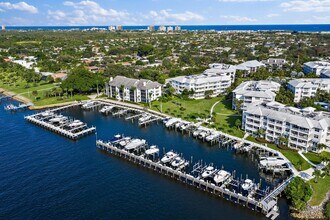 315 Bay Colony Dr N in Juno Beach, FL - Building Photo - Building Photo
