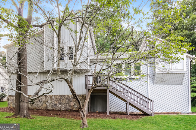 property at 587 Farmbrook Trail NE