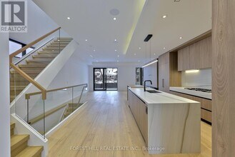 40 Cameron Ave in Toronto, ON - Building Photo - Building Photo