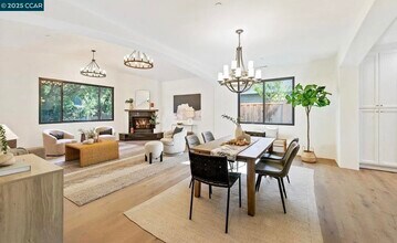 132 Quinterra Ln in Danville, CA - Building Photo - Building Photo