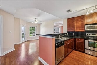 230 E Ponce de Leon Ave in Decatur, GA - Building Photo - Building Photo