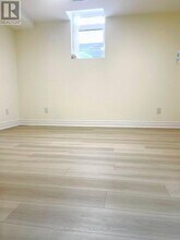 252 Borealis Ave in Aurora, ON - Building Photo - Building Photo