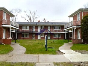 15041 Greenfield Rd in Detroit, MI - Building Photo - Building Photo