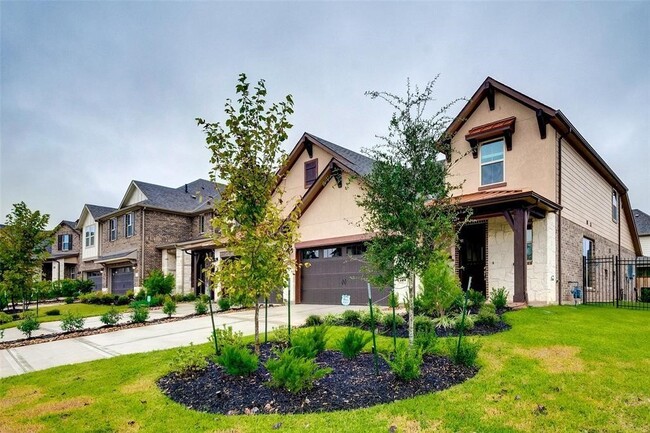 property at 4 Centennial Ridge Pl