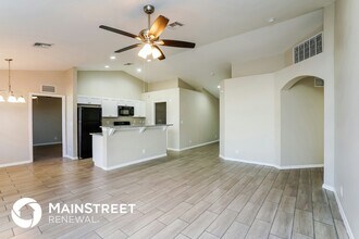 916 NW 15th Ave in Cape Coral, FL - Building Photo - Building Photo
