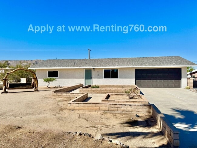 6680 Indian Cove Rd in Twentynine Palms, CA - Foto de edificio - Building Photo