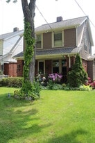 1004 Winterton St in Pittsburgh, PA - Building Photo