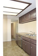 3505 Huachuca Way in Bakersfield, CA - Building Photo - Building Photo