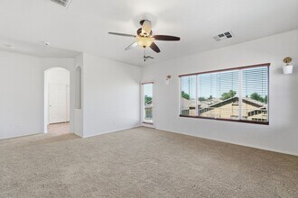 9228 W Raymond St in Tolleson, AZ - Building Photo - Building Photo