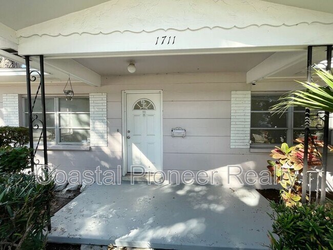 1711 31st St S in St. Petersburg, FL - Building Photo - Building Photo