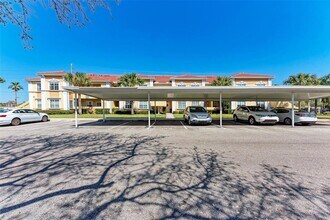 1195 Villagio Cir in Sarasota, FL - Building Photo - Building Photo