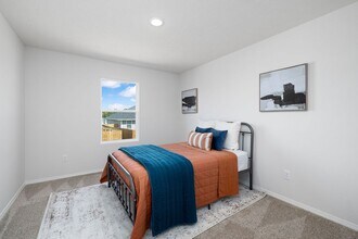 114 Pin Oak Dr in Aurora, MO - Building Photo - Building Photo