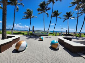 475 St in Deerfield Beach, FL - Building Photo