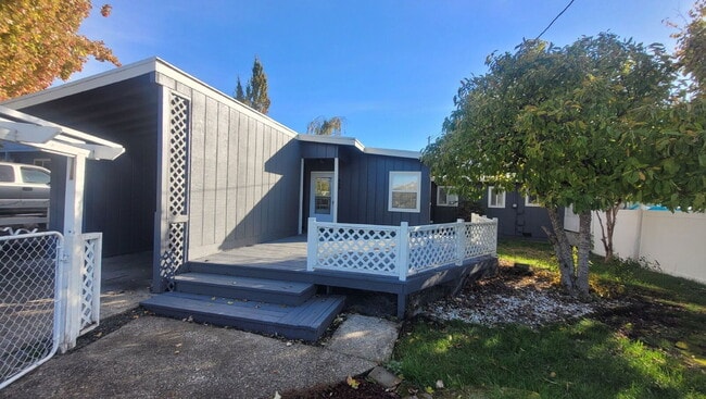 property at 643 NE Channon Ave