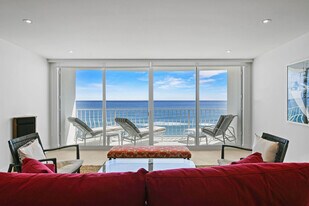 2774 S Ocean Blvd in Palm Beach, FL - Building Photo